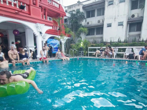 Royal thapae gate guesthouse