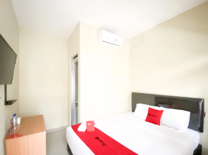 RedDoorz @ Simpang Borobudur