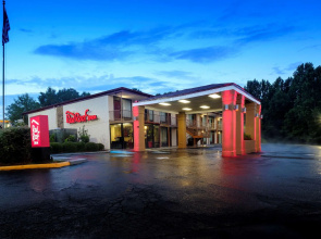 Red Roof Inn West Point