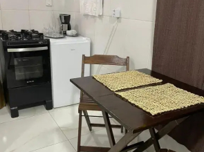 suite completa com cozinha // 900m da praia