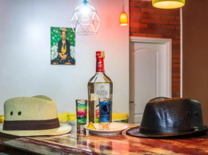 White Arrow Apartment