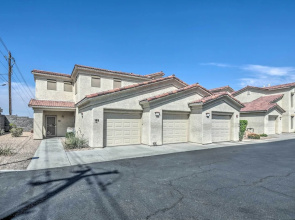 Lake Havasu City Condo w/ Balcony & Resort Perks