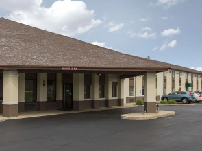 Quality Inn Sycamore - DeKalb