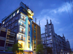 Golden City Light Hotel