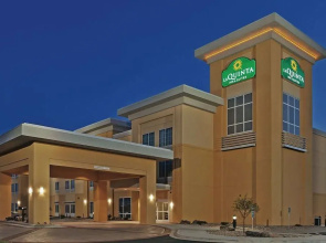La Quinta Inn And Suites Clinton Historic Route 66