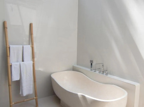 Jambuluwuk Oceano Resort Gili Trawangan