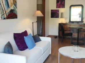 Appartement d'une chambre avec vue sur la ville balcon et wifi a Cogolin a 5 km de la plage