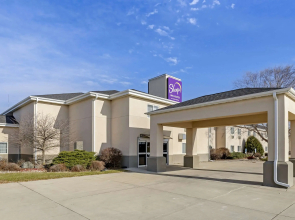 Sleep Inn & Suites Charles City