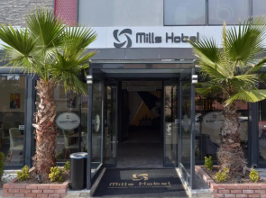 Mi̇lls Hotel