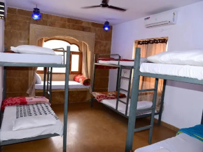 Goroomgo Raj Safari Jaisalmer