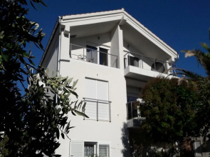 Refresh Boutique Apartments