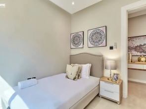 bnbmehomes-3BR Apt with Pvt Balcony-B1