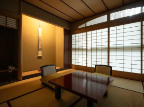 Yamanaka Onsen Kuriya Yasohachi