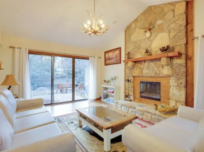 Hot Tub + Creek: Gatlinburg Group Getaway!