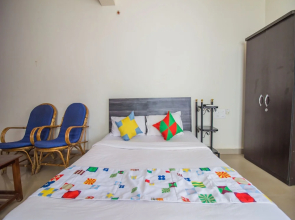 OYO 13211 Home Spacious Studio Morjim Beach