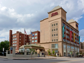 Hampton Inn & Suites Buffalo Downtown