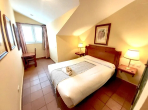 Plaza Andalucía Edificio Dornajo 2-4 pax