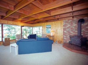 Mutiny Bay Waterfront House