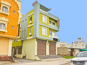 Collection O Hotel Thakur