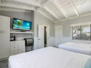 Fiesta Key RV Resort Standard Room 3