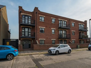 Central Belfast Apartments: Cromwell