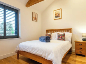 Beautiful 2 Bedroom Barn in Cerney Wick