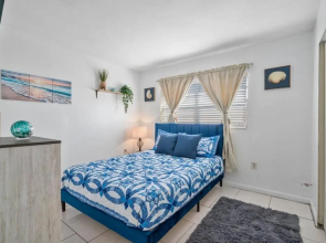 *The Blue Oasis* - 5 min to Downtown Fort Myers