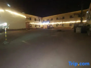 Qingzhu Qingyi Excellent Hotel (Hohhot Agricultural University Shop)