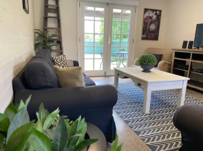 Yourstay Group The Edward Townhouses 151 and 153