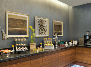 Hilton Garden Inn Dubai Al Mina Hotel