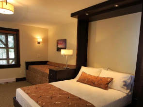 Sojourn Lakeside Resort