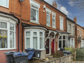 Charming 5-bed House in Birmingham