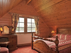 Ardlui Lochside Lodges