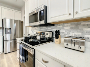 Private Pool Luxury 6BR Estate Home