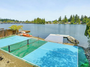 Tacoma Home on Steilacoom Lake w/ Dock!