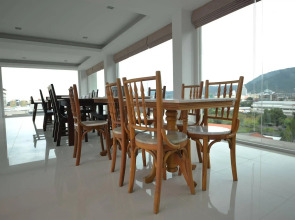 Baan Lukkan Patong Resort