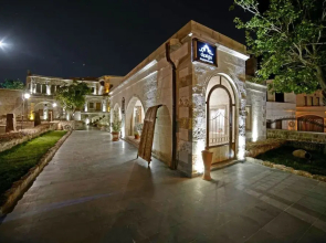 Design Cave Hotel