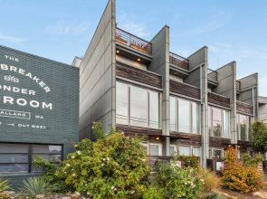 2BR 2BA The Ballard Modish Seattle Location With Rooftop View