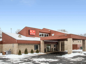 Coratel Inn & Suites By Jasper River Falls