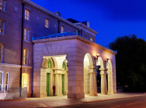 University Arms, Autograph Collection