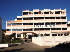 Htel Les Tritons
