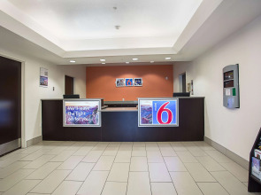 Motel 6 Page, AZ