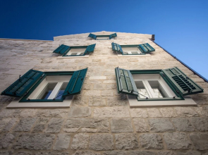 Boutique stone house Franco