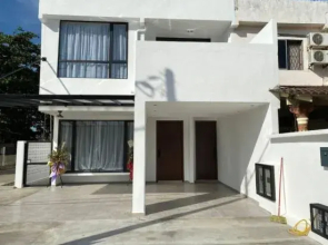 Teluk Cempedak A8010 Villa Kuantan By Iconique Espace