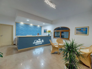 The Fantastic Residenza Badus 1 Bedroom Sleeps 4 Child Num0813
