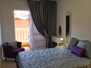 Ocean View Suite Close to Beach with Pool & WiFi