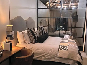 FOUR20 Bespoke Hotel