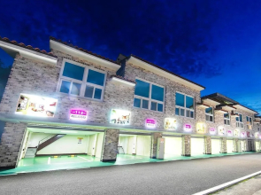 Yeosu King Pension Tel