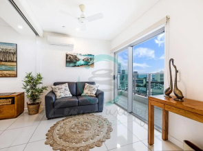 ZEN BY THE WATER - Darwin's Premier Ocean View Family Retreat