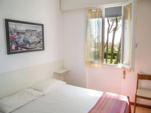 Spacious First-floor Flat Near the Beach